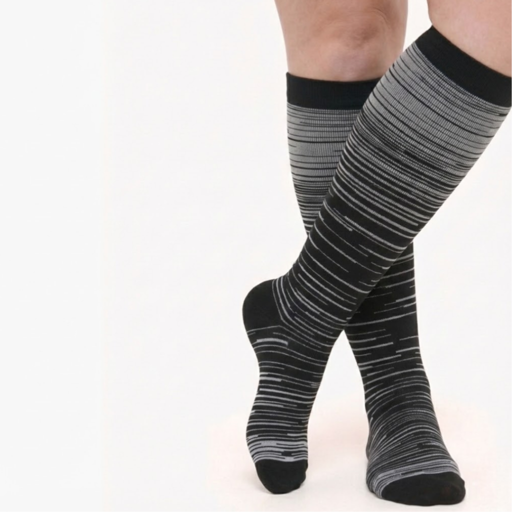 Chaussettes de compression Vitalis™ (rayées)  (15-20 mmHg) 